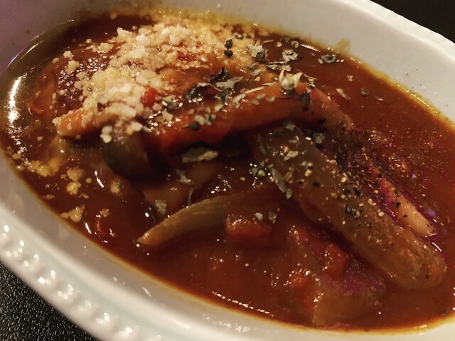 ㊙️㊙️㊙️ 座席 : ワインとチーズと旨い肴のBAR à VIN 徳蔵 心斎橋 （とくぞう