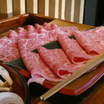しゃぶしゃぶ　すき鍋　おもき - A5松阪牛霜降りと赤身 たれしゃぶ