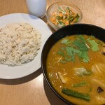 カラシュ - 野菜スープカレー