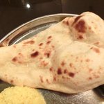 インド料理 想いの木 - 素への思い 1200円 のナン
