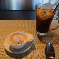 鉄板焼 たまゆら - アイスクリーム＋アイスコーヒー