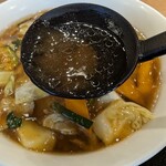 toukaipa-kingueriakudarisenfu-doko-to - スッキリ醤油ベースに甘辛な餡