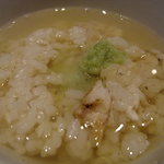 Haikara Sakaba Tonchinkan - 鯛飯、出汁でお茶漬けにしても最高。ワサビが効く～。