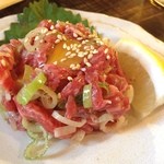 杉田もつ肉店 - 用事を済ませてひと休み。和牛炙りユッケとホッピーでブレイクタイム(^.^)
