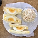 Nakaoka Kohi - モーニング タマゴサンドセットのタマゴサンドとサラダ