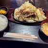 Jidori Yaki Kagari Bi - 牛バラ鉄板焼定食  880円　ご飯少な目