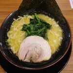 壱角家 藤岡店 - ラーメン塩820円