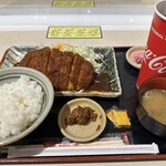 Nagoya Meibutsu Misokatsu Yabaton - ロースカツ定食