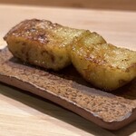 根津 焼鳥 照隅 - 茄子は田楽味噌が塗られて焼かれており、何気に有りそうで無い一本でした‼︎ 流石ですねぇ