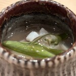 登喜和鮨 - 新発田酒井農園産桃太郎トマトエキスと潤菜 　松浜の蜆出汁冷製茶碗蒸し