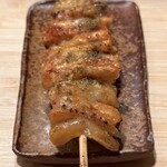 根津 焼鳥 照隅 - 皮