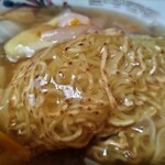 黄養軒 - 毛糸玉の太さ程の麺で、中華そばはうまいかも！