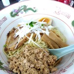 中華麺房 東龍 - 「油そば」「ピリ辛そぼろ」トッピング⤴️着丼＼(^o^)／