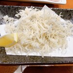 おどる魚 - 白魚のから揚げ^ - ^