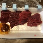 扇や精肉店 - 馬刺し(このツヤ)