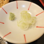 そば屋 けん豆 - 鶏ごぼうせいろ　９５０円　薬味　【　２０１３年９月　】7