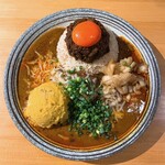 吉田カレー  - 甘口、並、豚ハーフ、グリエールチーズ（限定）、ポテトサラダ（限定）、玉ねぎアチャール（限定）