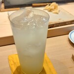すしやのたい悟 - 生搾り柚子サワー（￥６００）