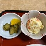 みた食堂 - ポテサラとおしんこ