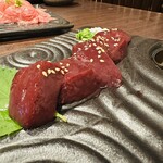 黒毛和牛まるごと一頭買い 炭火焼肉 道頓堀みつる - 