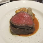 エノテカ・ラ・リコルマ - 2013/09　おぐに牧場黒毛和牛のロースト　しんたまの芯