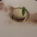 エノテカ・ラ・リコルマ - ぽんたの卵のアイス