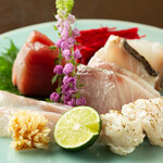 Jukusei Sashimi To Umai Sake Hitoshio - 