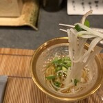 鳥品 - お通しのそうめん