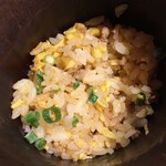 天厨菜館 - 竹筒炒飯　挽肉・卵・葱のシンプルな具材、パラパラ美味しい♪