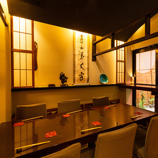 [Private table room/private counter room available] Perfect for entertaining, sightseeing, and dates