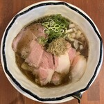 鶏×魚らーめん ゆるり - 焼きあご煮干ししょうゆらーめん　1100円
