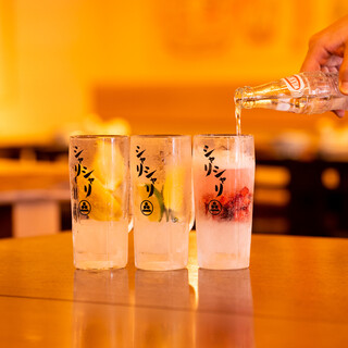 日本酒飲み放題と種類豊富な氷結サワーで乾杯を