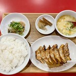 ぎょうざのじんべえ - シングルランチ