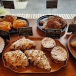 REGINA - 店内のパン
