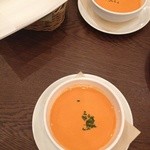 モーニングテーブル - 赤パプリカのスープ