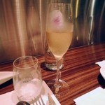 ＴＲＡＴＴＯＲＩＡ　ＳＣＡＣＣＯＭＡＴＴＯ - 追加ドリンクは、スルジーバと、ぶどうジュースにしました。