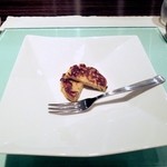 最初の一品。ズッキーニとオムレツ。