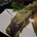 新料理 都留野 - 生雲丹天麩羅　ズームアップ