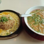 Ramen Yokoduna - 鉄板炒飯とラーメン（並）