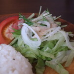 江ノ島dining88 - トマト、水菜、玉ねぎ、レタスのサラダ