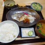 Hakkaisan Sennen Koujiya - 本日の焼魚定食、ほっけ