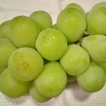 葡萄浪漫館 - シャインマスカット（種なし）