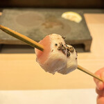 焼鳥 みかど - ささみ　生の黒胡椒