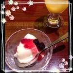 叙々苑 - デザートは杏仁プリン♡