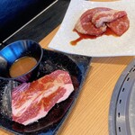 幸せの焼肉食べ放題 かみむら牧場 - 