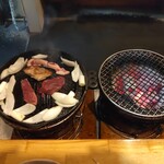 Sumiyaki Namaniku Jingisukan No Mise Ramuramu - W七輪　右は焼肉用