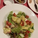 ビストロバル パリ4区 - タコとジャガイモのバジルサラダ