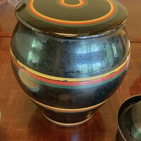 韻松亭 - 可愛いフォルムの壺形