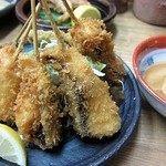 季節料理 藤原 - 串カツ盛合せ
      タイラギ・シマアジ・カンパチ・アオリイカ・タコ・獅子唐