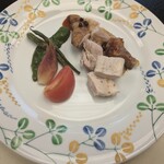 柚木元 - 辰野町産ぎたろう軍鶏の山椒ソース 身がしっとりして皮が美味しく山椒ともよく合う